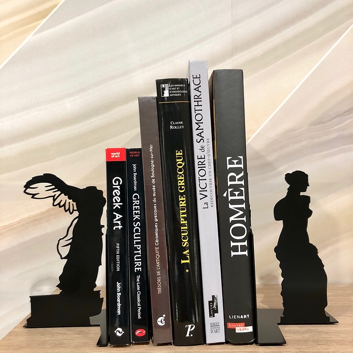 Winged Victory of Samothrace Bookend