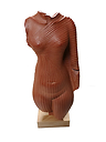 Torse de femme identifié à Néfertiti